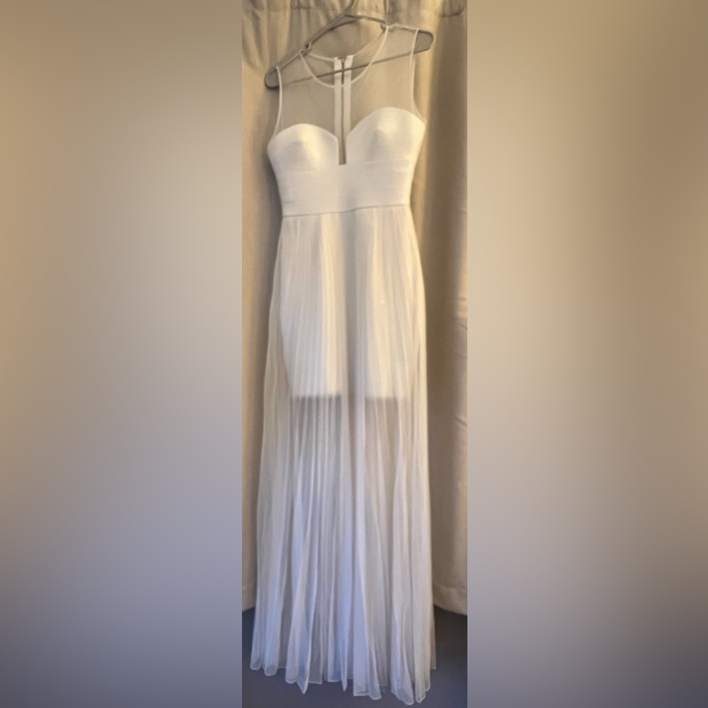 BCBGMAXAZRIA White Bcbg Max Azria Size XS